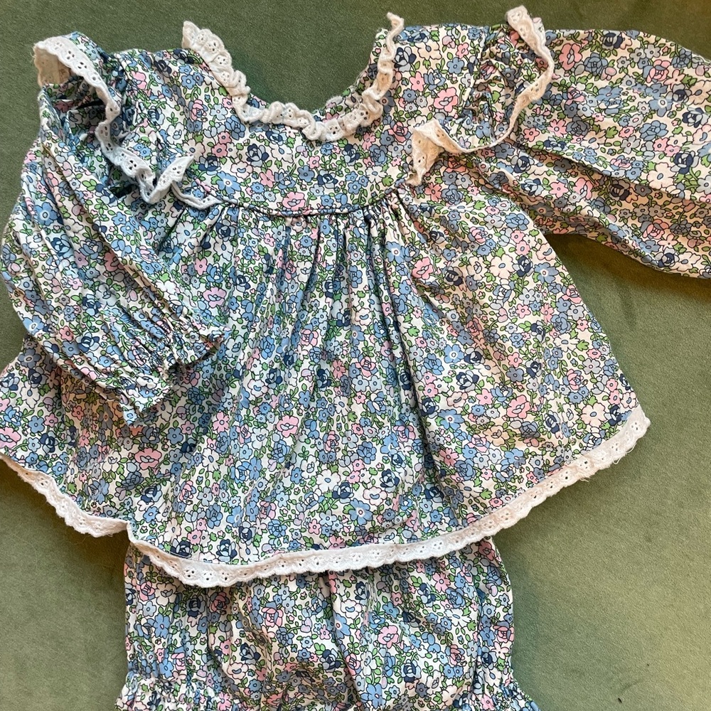 Cecil & Lou Ditsy Flower Long Sleeve Set 6m EUC